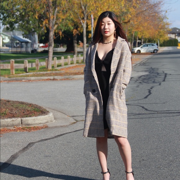 DOUBLE BREASTED PLAID COAT - Picture 5 of 8